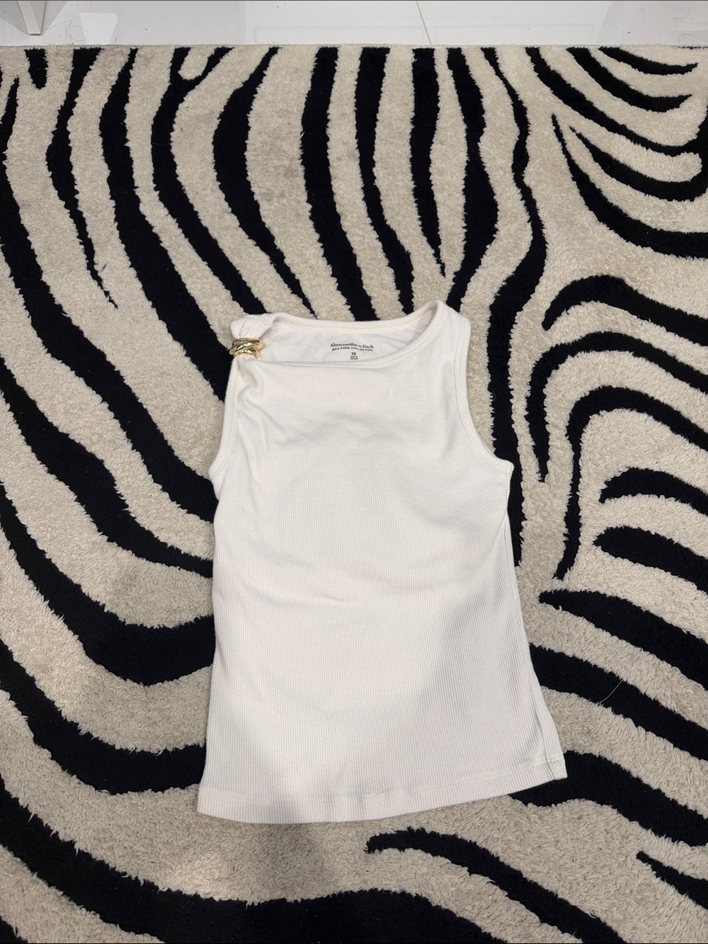 Abercrombie & Fitch White Bra-Free Hardware High-Neck Tank